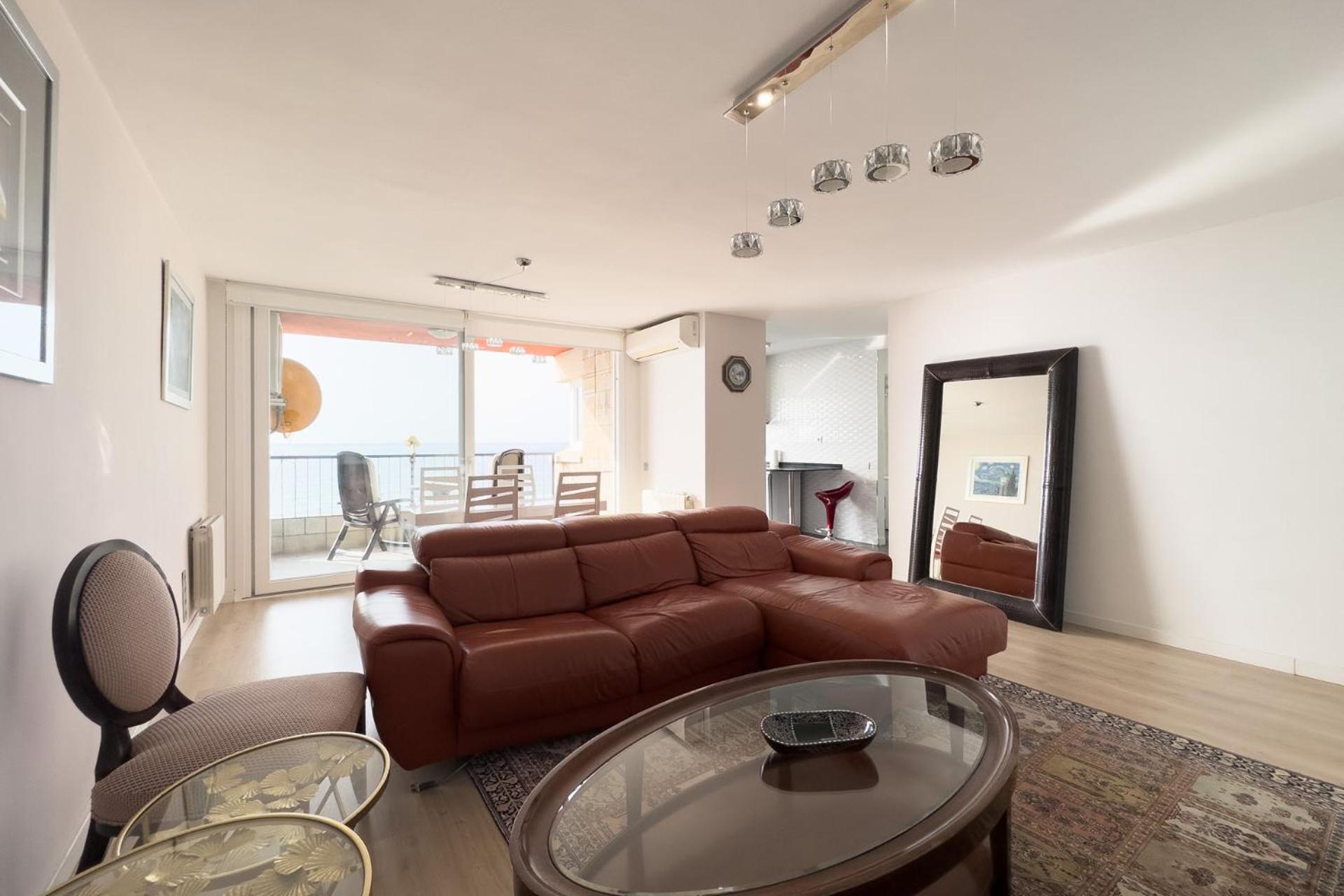 Impresionante Apartamento Delante Del Mar Vilassar De Mar Exteriör bild